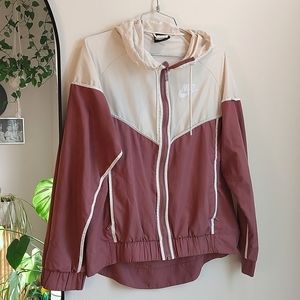 Nike Windrunner Windbreaker